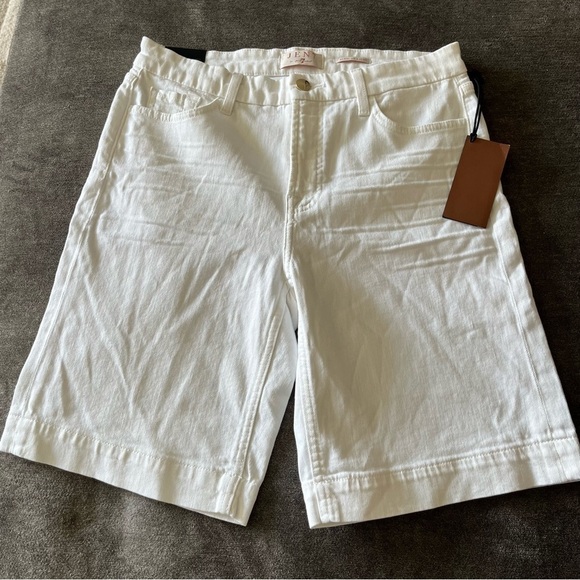 JEN 7 by 7 For All Mankind White Bermuda Shorts 8 - Picture 3 of 15